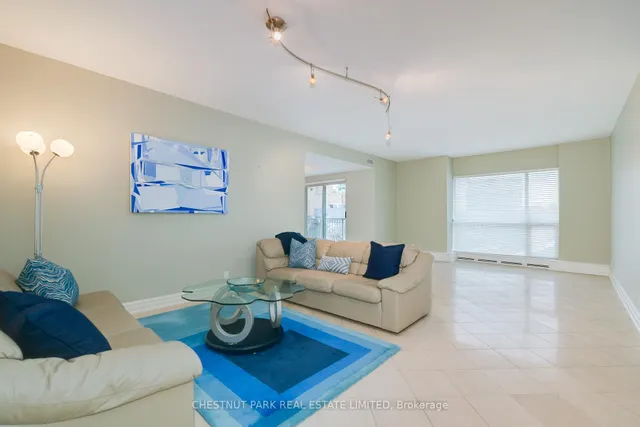 Additional image 3 of 38 Avenue Rd Unit 400