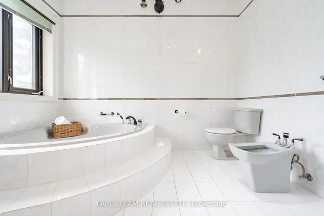 Additional image 17 of 37 Fenton Way