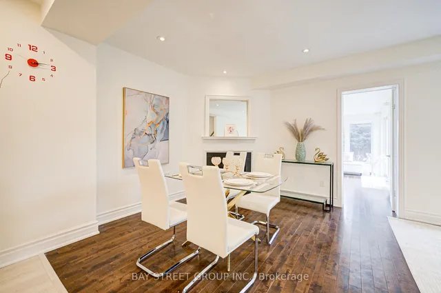 Additional image 8 of 102 Mossbrook Cres