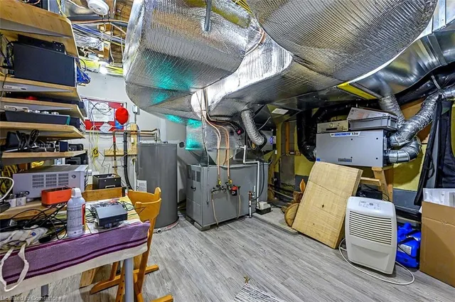 Additional image 38 of 8495 Appleby Line