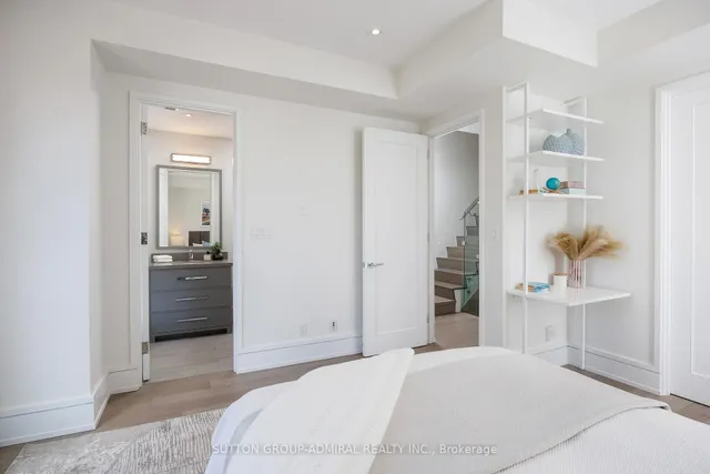 Additional image 27 of 11 Thurloe Ave