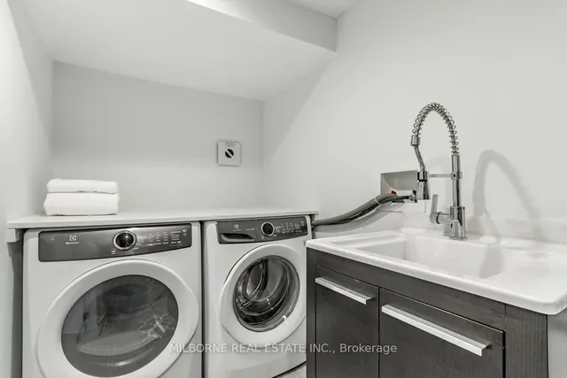 Additional image 32 of 46 Ashfield Dr