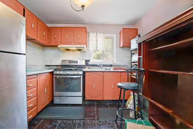 Additional image 8 of 2075 Warden Ave Unit 28