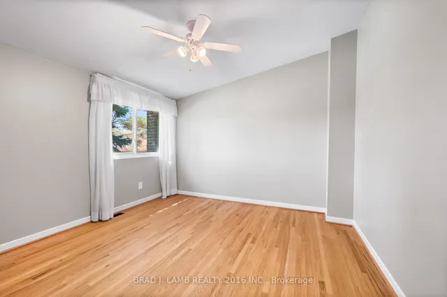 Additional image 12 of 70 Castlebury Cres Unit 8