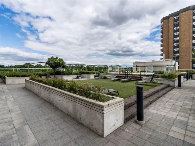 Additional image 34 of 3865 Lake Shore Blvd Unit 401