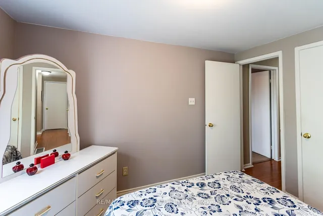 Additional image 38 of 405 Hyacinthe Blvd Unit 83