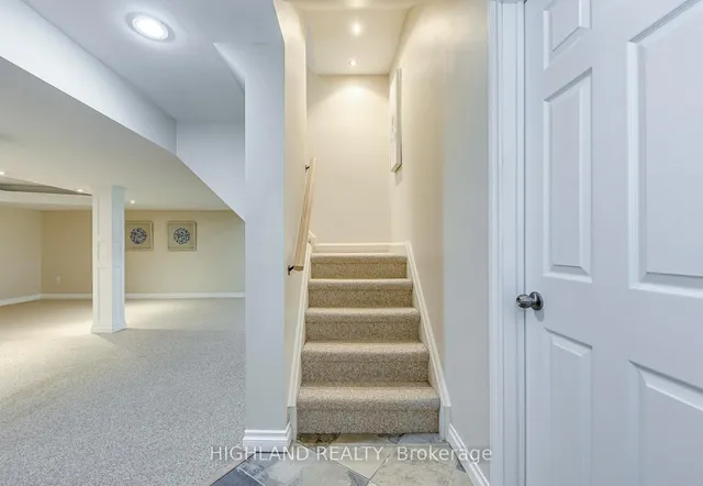 Additional image 41 of 1012 Glenbrook Ave