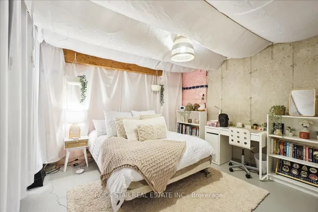 Additional image 26 of 1560 Moira Cres