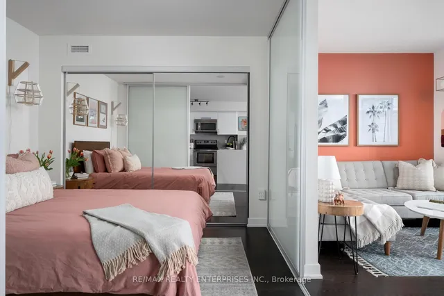 Additional image 20 of 78 Tecumseth St Unit 904