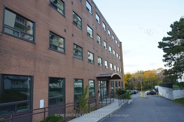 Additional image 10 of 824 King St