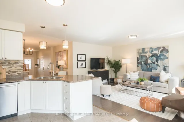 Additional image 11 of 694 Rayner Crt