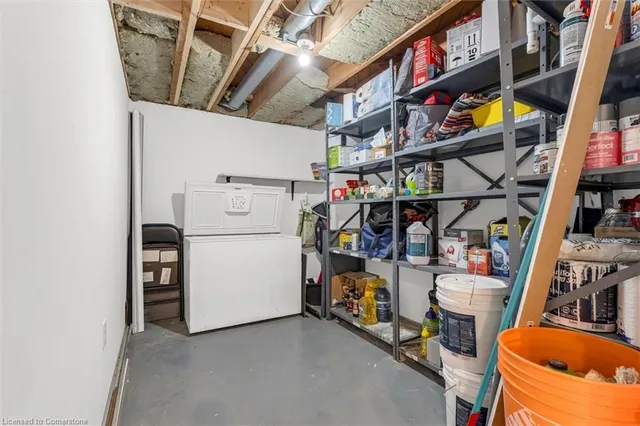 Additional image 24 of 14 Carousel Ave