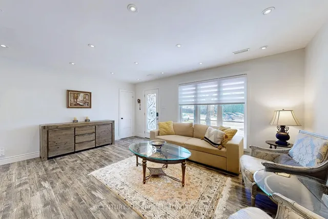 Additional image 6 of 3489 New St