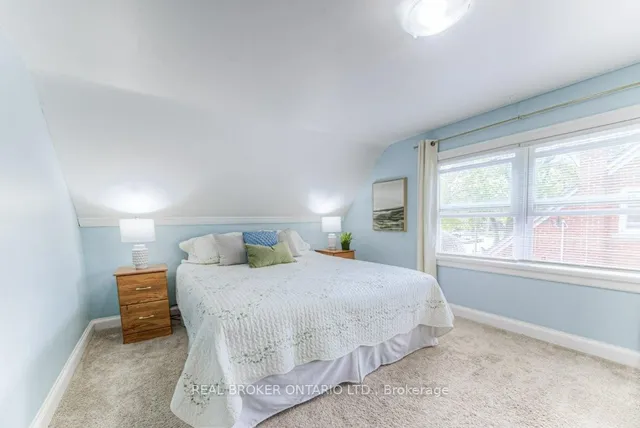 Additional image 27 of 76 Brentwood Ave