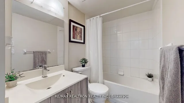 Additional image 16 of 20 Joe Shuster Way Unit 202