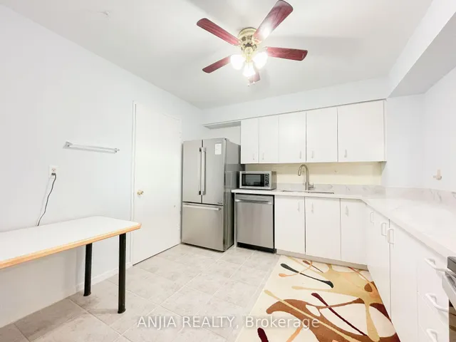 Additional image 18 of 15 Sewells Rd Unit PH3