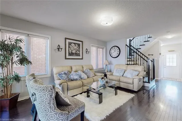 Additional image 6 of 125 Vanhorne Close