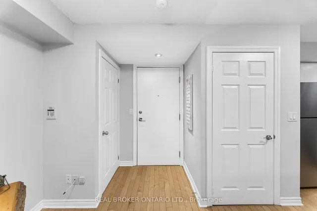 Additional image 9 of 250 Wellington St Unit 1227