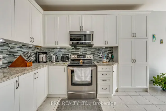 Additional image 15 of 11 Trentonian St