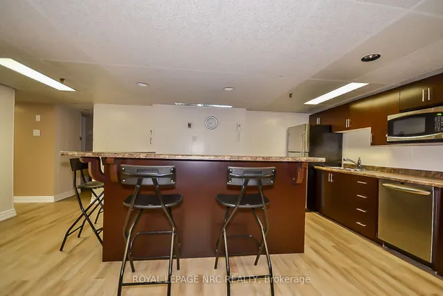 Additional image 29 of 1968 Main St Unit 303