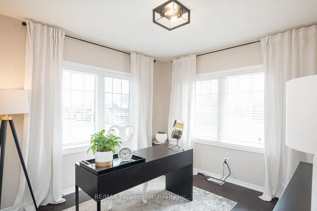 Additional image 28 of 4205 Cole Cres