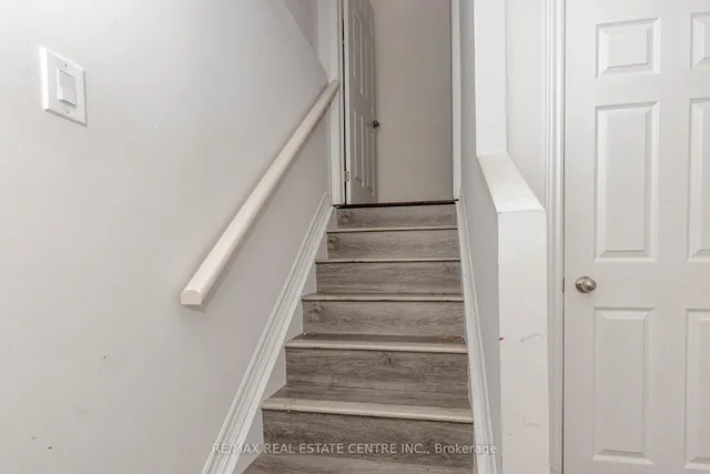 Additional image 29 of 340 Shady Glen Cres