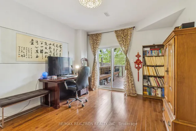 Additional image 31 of 33 Pidgeon St