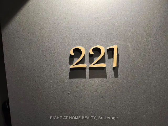 Additional image 29 of 543 RIchmond St Unit 221