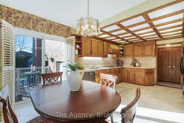 Additional image 10 of 3236 Cedartree Cres