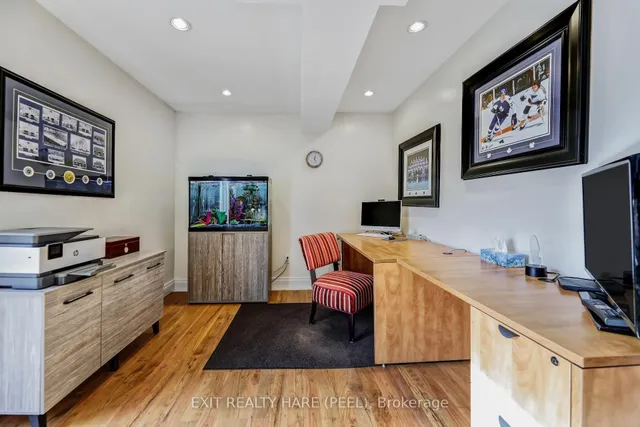 Additional image 19 of 43 Ashton Cres Unit 43