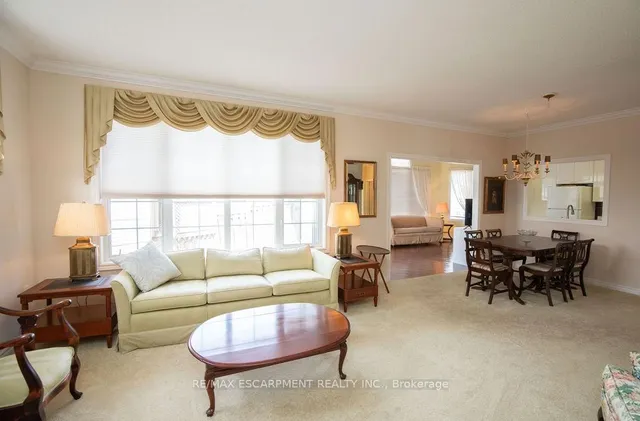 Additional image 15 of 91 Silverbirch Blvd