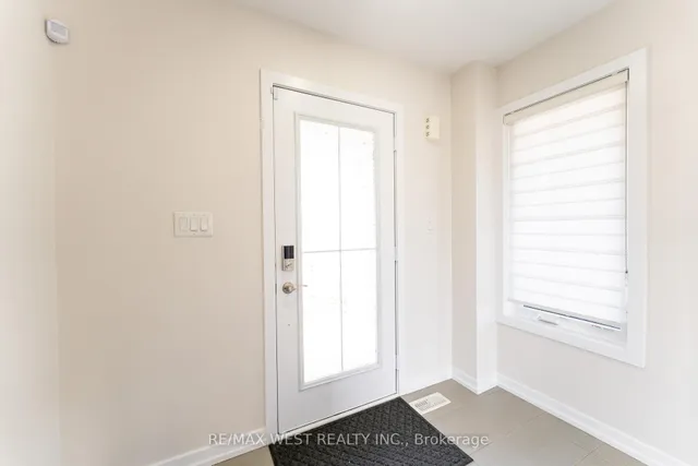 Additional image 8 of 2 Scarletwood St