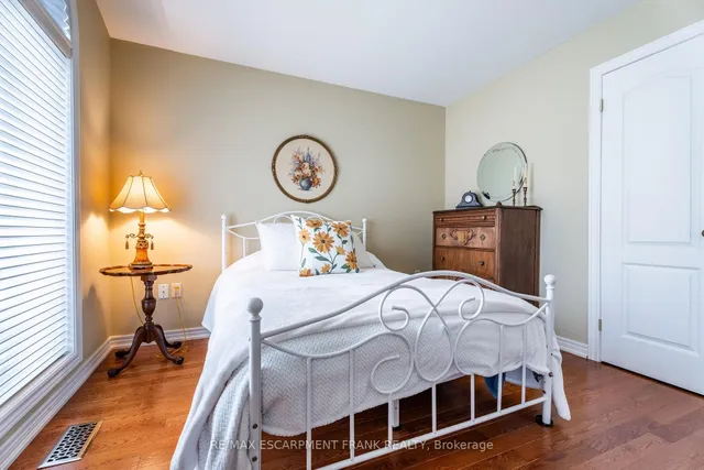 Additional image 9 of 345 Southcote Rd