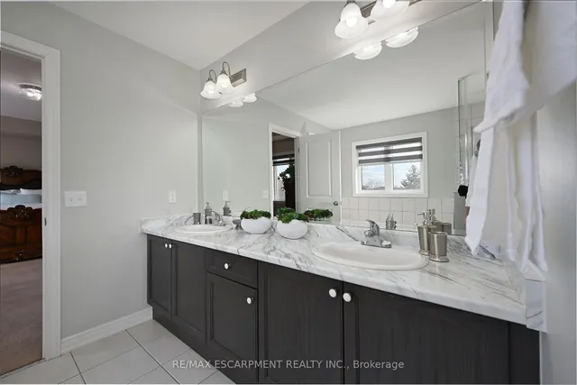 Additional image 28 of 71 Chaumont Dr