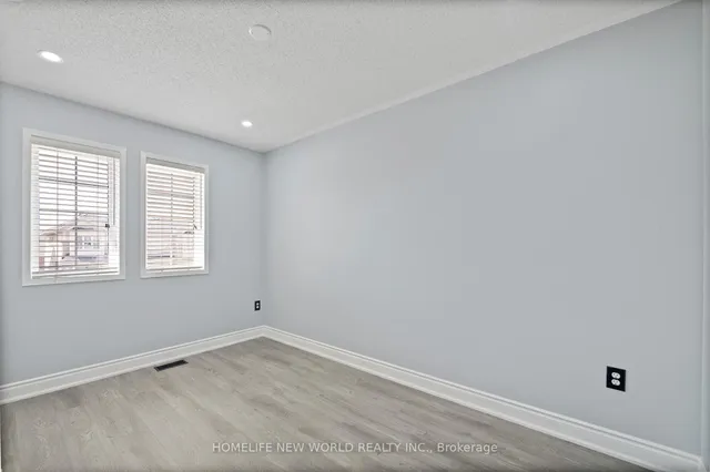 Additional image 14 of 4884 Capri Cres