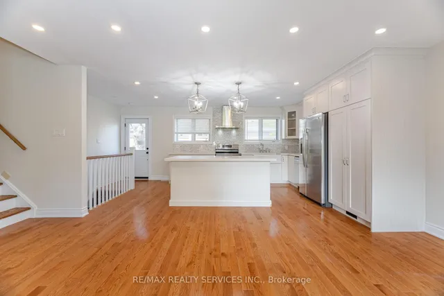 Additional image 17 of 2 Ferndale Cres