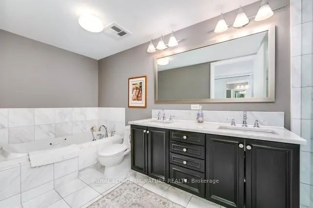 Additional image 20 of 2181 Yonge St Unit 3103