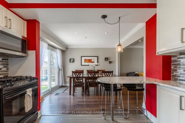 Additional image 10 of 2202 PEMBROKE Crt