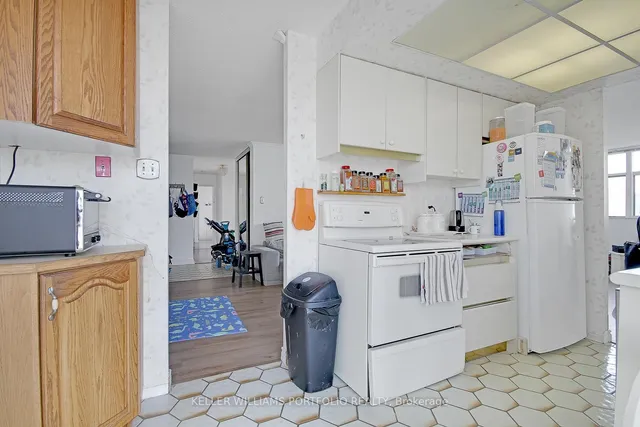 Additional image 12 of 100 Antibes Dr Unit 702