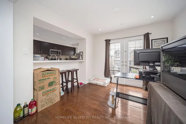 Additional image 12 of 127 Bleasdale Ave