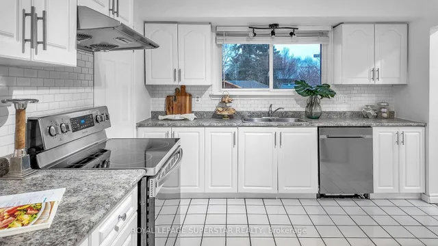 Additional image 10 of 615 Walkers Line