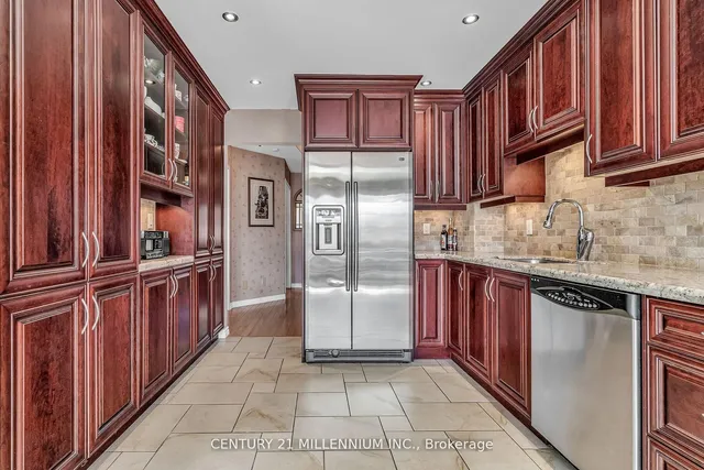 Additional image 15 of 82 Candy Cres
