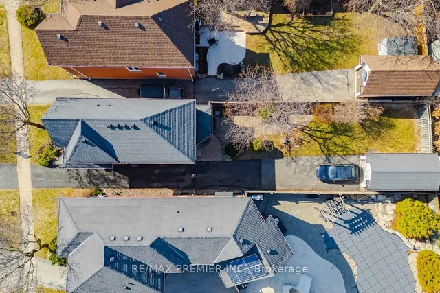 Additional image 42 of 2595 Blackcombe Cres