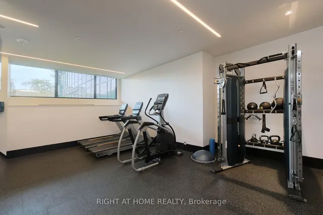 Additional image 27 of 4208 Dundas St Unit 523