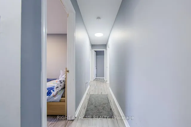 Additional image 18 of 1276 HILLVIEW Cres