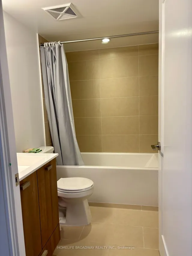 Additional image 15 of 275 Village Green Sq Unit 2718