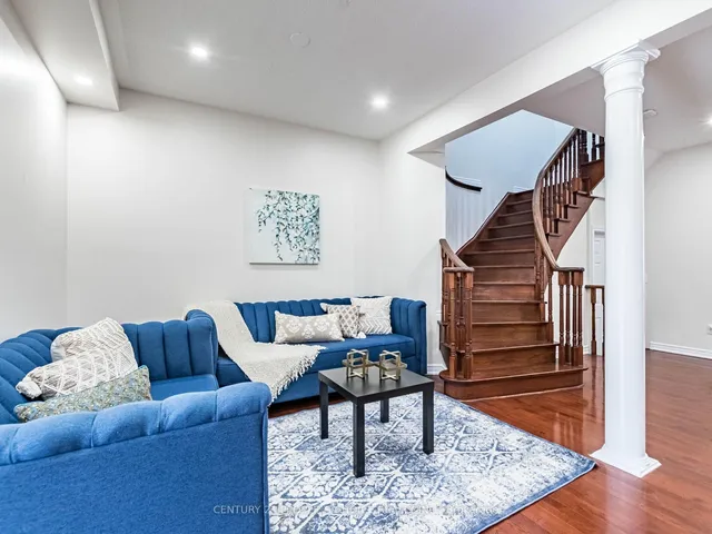 Additional image 7 of 74 Crystalview Cres