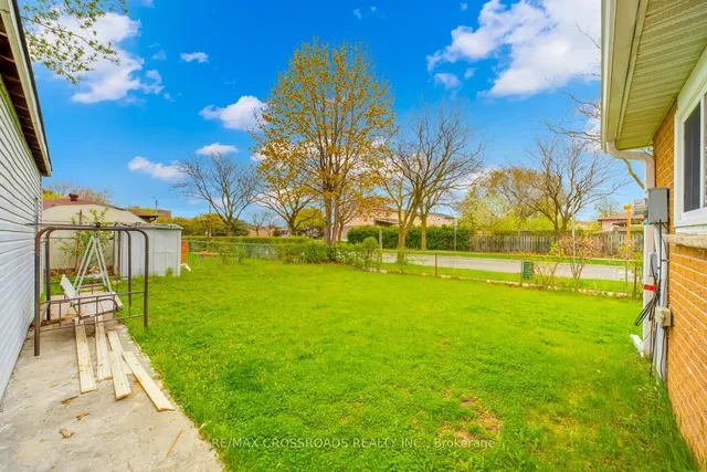 Additional image 31 of 32 Lighthall Cres