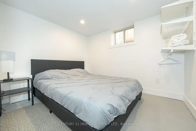 Additional image 22 of 48 DENVALE Rd