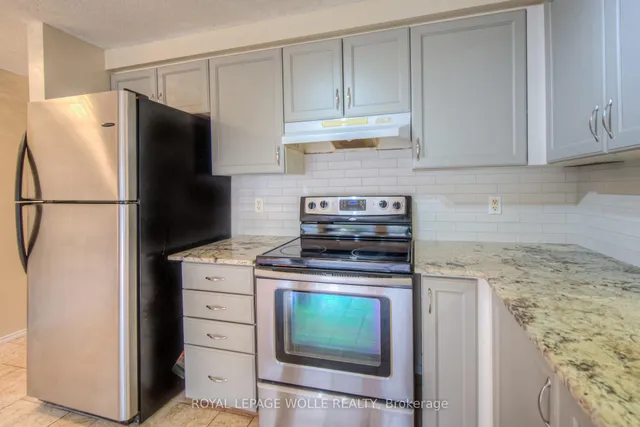 Additional image 7 of 30 Chantilly St